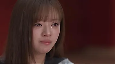 TWICE Jeongyeon lấy lại sức khỏe nhờ chị gái Gong Seung-yeon - Hội chứng Cushing là gì?