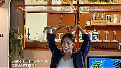 Ahn Eun-jin radiates pure charm after 10kg weight loss