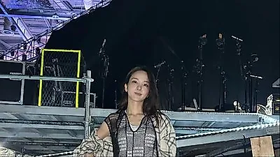 Song So-hee evolves from 'Gugak girl' to sophisticated artist