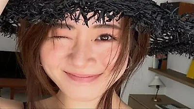 乃木坂46出身の山崎玲奈、第一子の妊娠を電撃発表 結婚の有無は明かさず