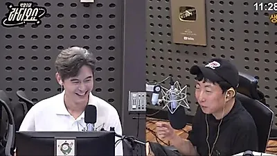 Park Myung-soo opens up about mental health counseling