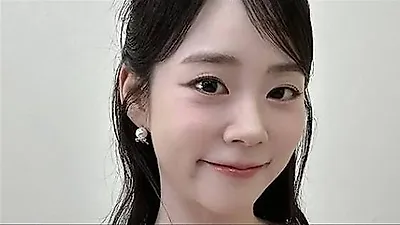 Han Seung Yeon (Kara) nở nụ cười rạng rỡ sau khi vượt qua nỗi lo sức khỏe