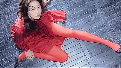 Gong Hyo-jin channels 'Kingfisher' charisma in new photoshoot