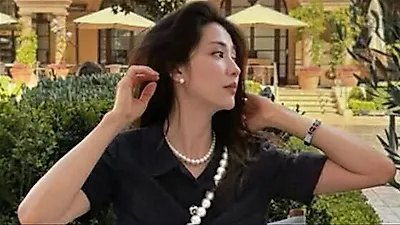 Park Ha-sun reveals unexpected charm by wiping apple on luxury jacket