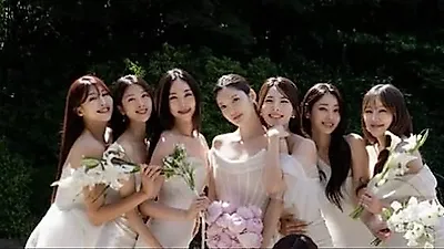 9MUSES成员为即将结婚的Cho Ga Bin拍摄婚纱照，怀孕中的Keumjo也现身