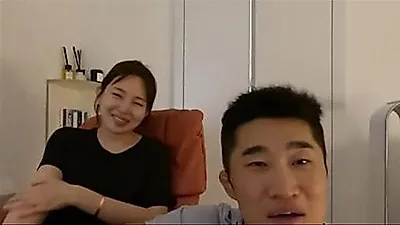 Kim Dong-hyun Alarmed as Wife Says His Vasectomy Maybe Should Have Waited Until After a Fifth Child