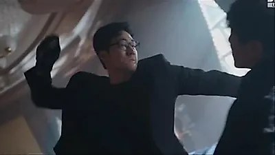 So Ji-sub's Explosive Rage in 'Kim Bu-jang'—A Brutal Lesson with a Golf Club