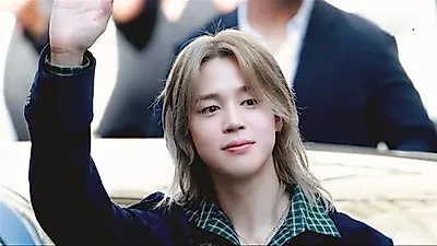 BTS Jimin Dominates Dior Paris Fashion Week with World-Leading SNS Mentions