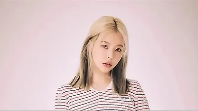 少女时代Sunny坦言家庭隐私：姐姐也患有单侧听力障碍