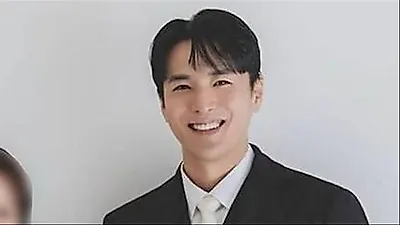 Actor Lee Kang-woo marries longtime partner