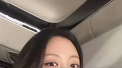 Han Ye Seul denies pregnancy rumors sparked by parenting webtoon repost