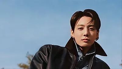 Jung Kook BTS gây sốt toàn cầu với bộ sưu tập '2026 CKJK' cháy hàng