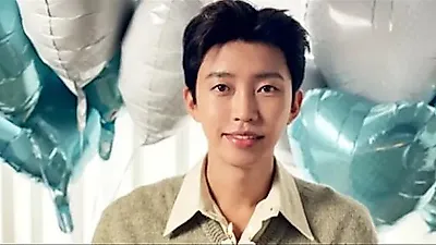 Lim Young-woong marks 10th debut anniversary alongside Blackpink