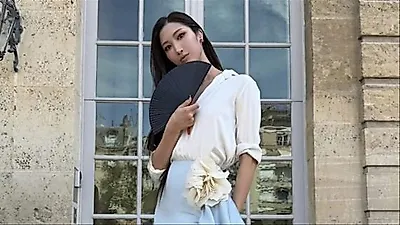 EJAE Draws Global Attention at Dior's Paris Show as Fans Sing 'K-pop Demon Hunters' OST