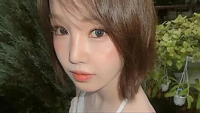 Nam Gyu-ri gây bất ngờ với khuyên chân mày cá tính ở tuổi 42
