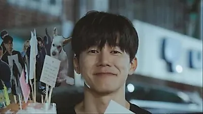 Kim Hye-soo Supports Kim Mu-yeol in Netflix's No. 1 Hit 'True Education'