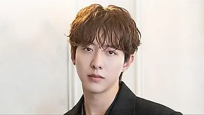 CNBLUE's Lee Jung-shin to play pediatrician in new drama