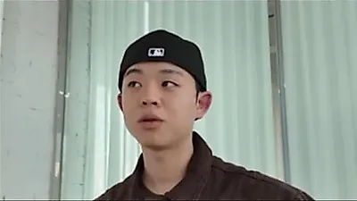 Kim Gu-ra Firmly Opposes His Late-Born Daughter Becoming a Celebrity; Gree Says, “Let Me Benefit From My Sister a Little”