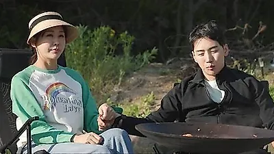 Park Gun and Han Young, Divorce Rumors Spread Nationwide After Five Years of Marriage