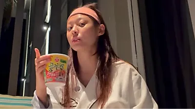 Seolhyun devours three packs of ramen at midnight in Phu Quoc, then goes running