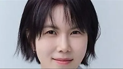 Gong Min-jeung Shines with New Profile Photos Following Marriage and Birth of Daughter