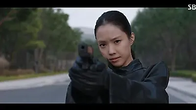 Son Nae-eun emerges as action powerhouse in 'Agent Kim Reactivated'