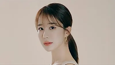 Yoo In-na Shines with Thoughtful Leadership in 'Guardian: The Lonely and Great God' 10th Anniversary Trip