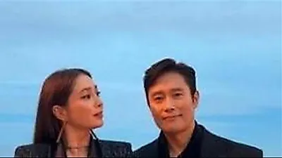 Lee Min-jung khoe khoảnh khắc cùng con trai đi chơi golf