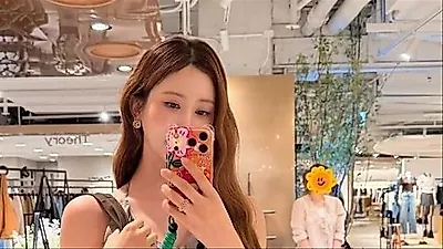Seven and Lee Da-hae: Actress shares stylish pregnancy updates