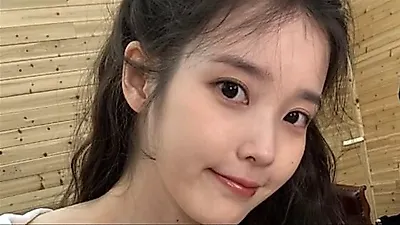 Em trai IU đòi kiếm nhiều tiền hơn chị và cái kết cực phũ