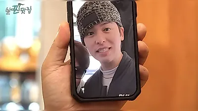 Lee Jang-woo sighs while looking at past photos where he was 30kg slimmer, saying 'Ah, the old days'