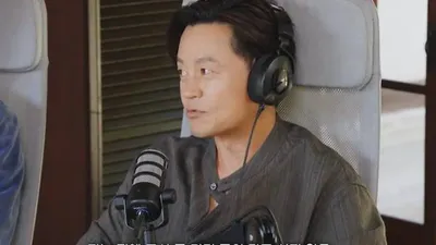 Lee Seo-jin prefers wearing luxury mechanical watches for hiking and daily life