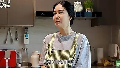 金正兰，55岁苗条身材秘诀：“戒掉面粉，连面包和拉面也忍住了”
