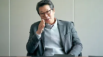 Actor Yoo Jae-myung reveals the special meaning behind his son Yoo Mo-deun's name