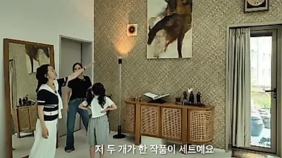 So Yoo-jin reveals art-filled home shared with Paik Jong-won
