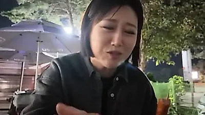 Jang Yoon-jeong Eats Cup Noodles After Late-Night Performance: “We’re All Just Getting By”
