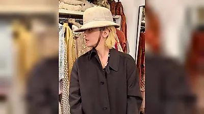 G-DRAGON 38 tuổi, diện tóc vàng + áo khoác - quay ngược thời gian