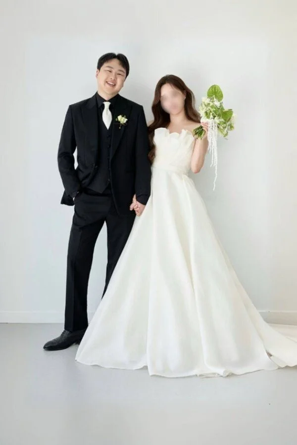 Comedian Park Byeong-gyu to marry non-celebrity partner 13 years his junior
