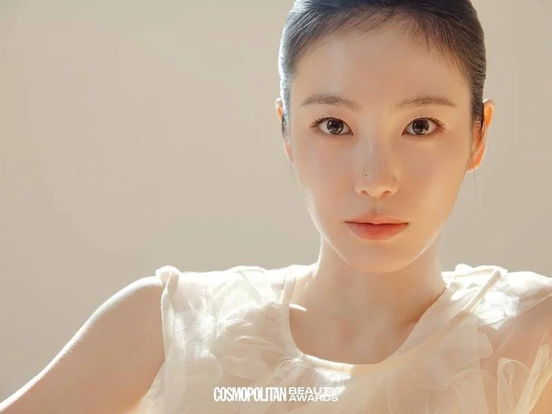 Shin Ye-eun showcases versatile charms in Cosmopolitan Beauty Awards pictorial