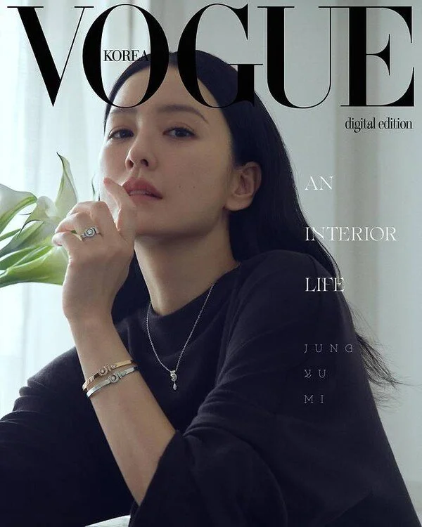 Jung Yu-mi exudes understated elegance in CHANEL N°5 fine jewelry pictorial