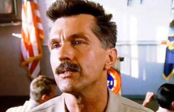 Hollywood veteran Tom Skerritt, 'Top Gun' instructor Viper, dies at 93