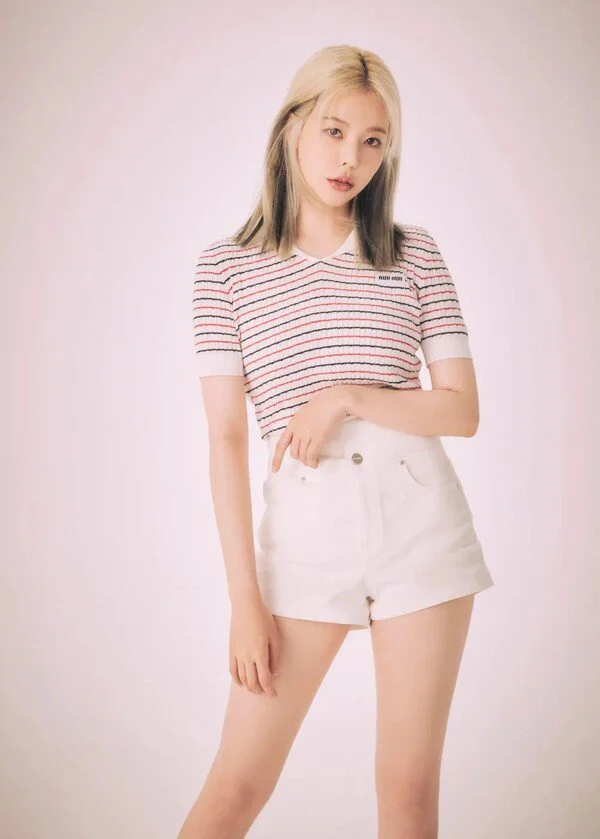 Sunny of Girls' Generation shares an AI dance video featuring Lee Soo-man and Yoo Young-jin…