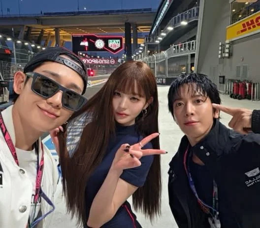 IVE's Jang Wonyoung, these proportions while wearing flats? — Jung Hae-in and G-Dragon 'like'