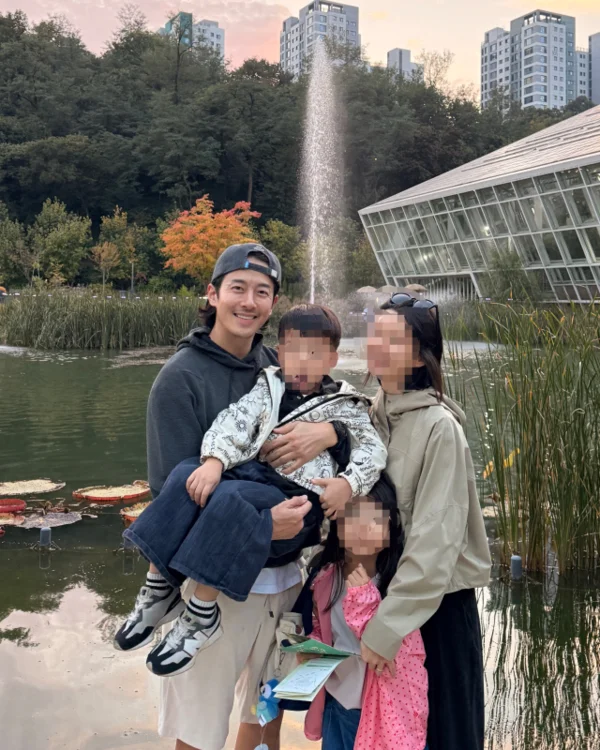 Actor turned CEO Choi Philip shares life update, reflecting on family and personal growth