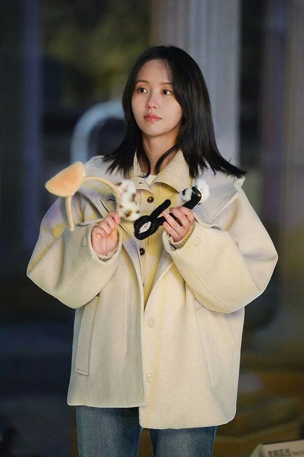 Kim So-hyun employs all her charms—aegyo, cuteness, and flirtatiousness—to awaken romantic cells