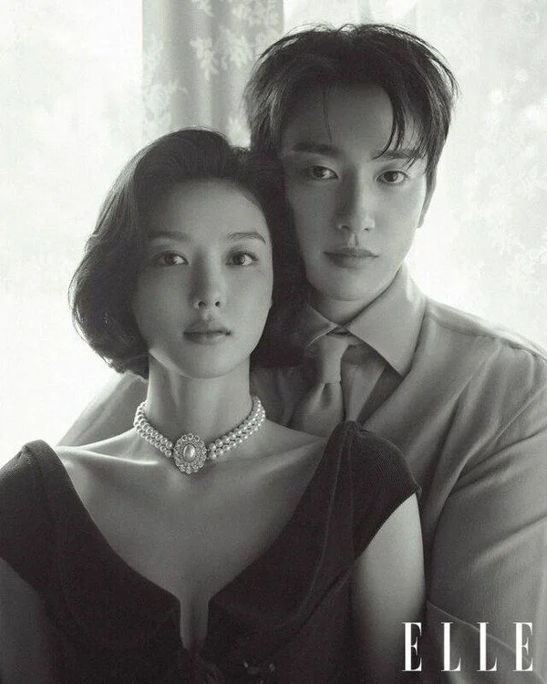 Kim You-jung and Park Jin-young evoke 1930s romance in ELLE pictorial