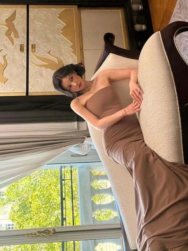 Kim Yoo-jung vào vai điệp viên ba thứ tiếng trong "100 ngày dối trá", gây chú ý với loạt ảnh trưởng thành
