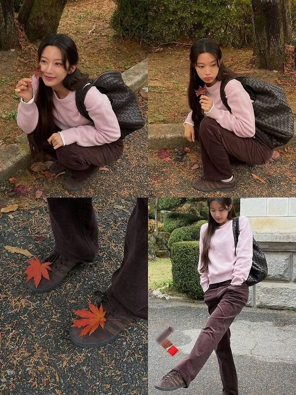 Moon Ga-young displays playful charm with autumn leaf photos