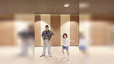 Jang Yoon-jeong, Late-Blooming Aegyo: 'Couple Dance with Look-alike Daughter'