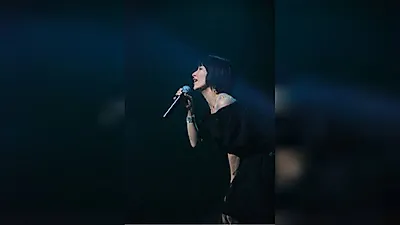 Maronnier singer Kim Jung-eun divorces husband after 20 years of marriage